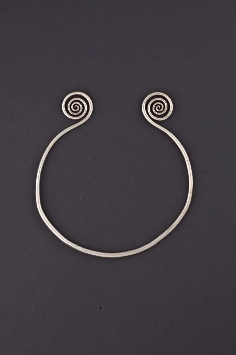 Collana Pendant In Argento 925 Con Triangolo Martellato - Corona Sun Jewelry, Gioiello Amore