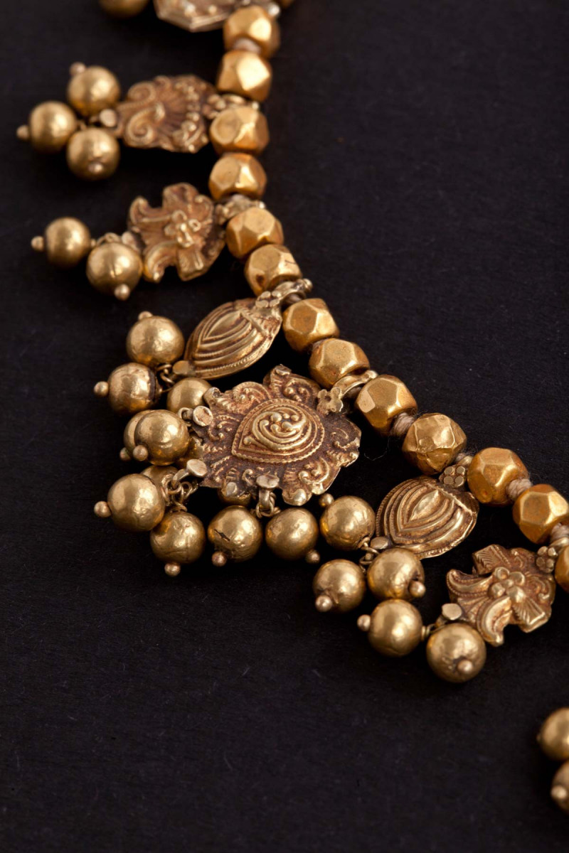 Collana con perle in oro. India