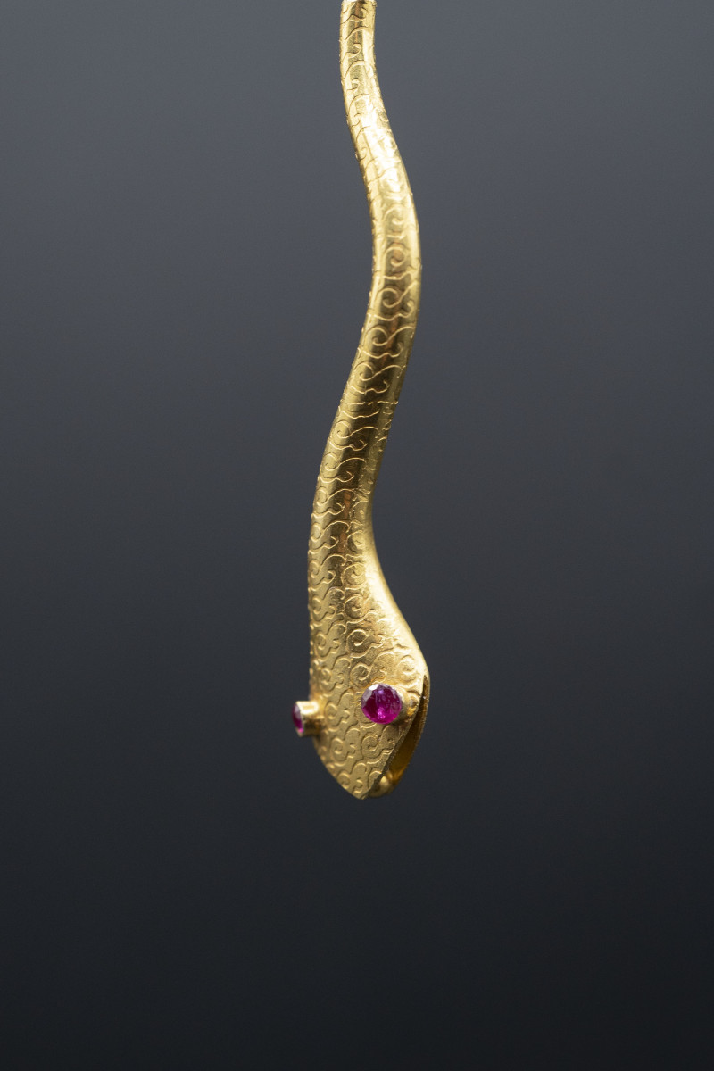 Orecchini a serpente in oro. India